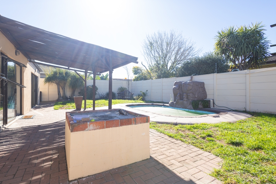 3 Bedroom Property for Sale in Sonkring Western Cape